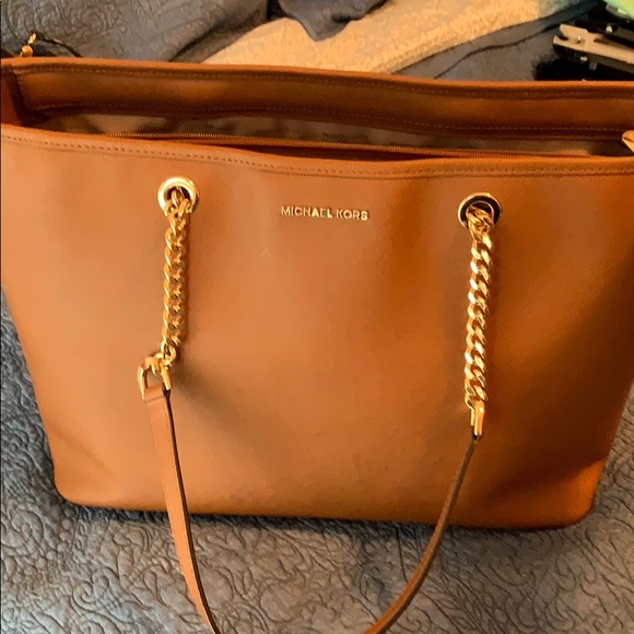 Michael Kors Handbags - Michael Kors Authentic Tote
